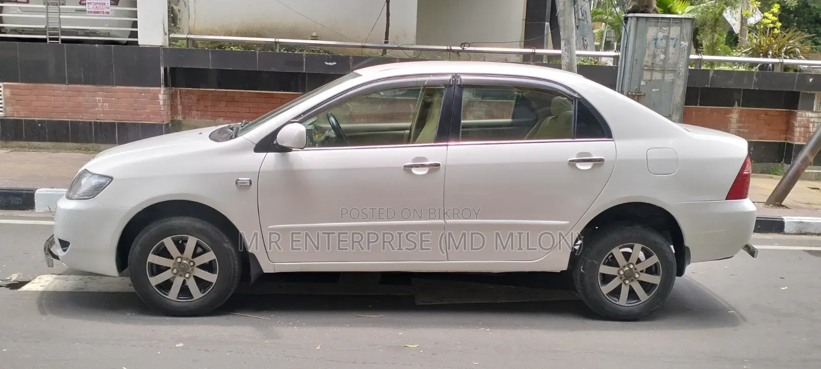 Toyota Corolla 2004 White