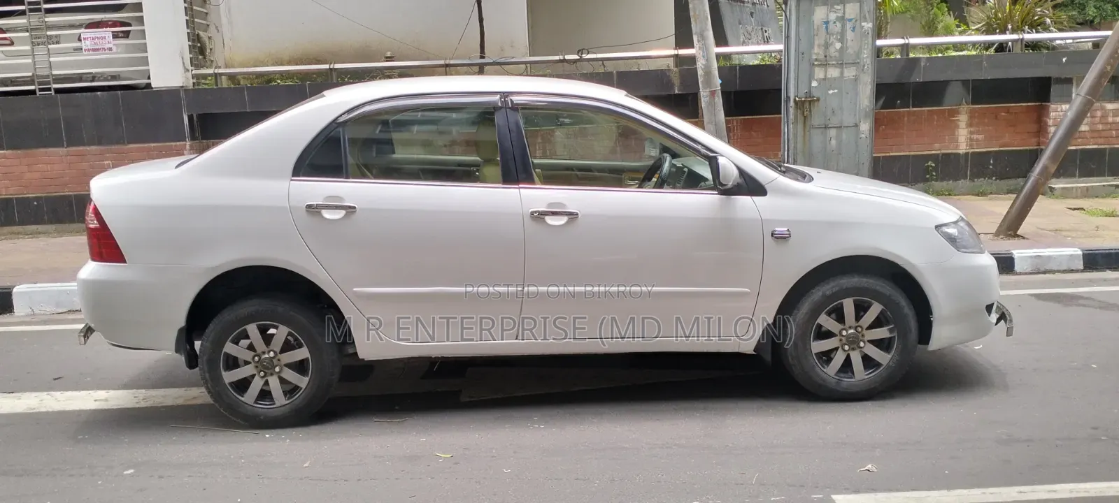 Toyota Corolla 2004 White