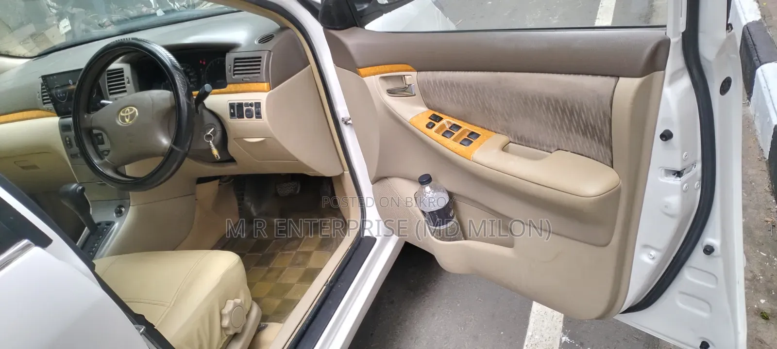Toyota Corolla 2004 White