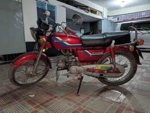 হোন্ডা ২০১২ রেড