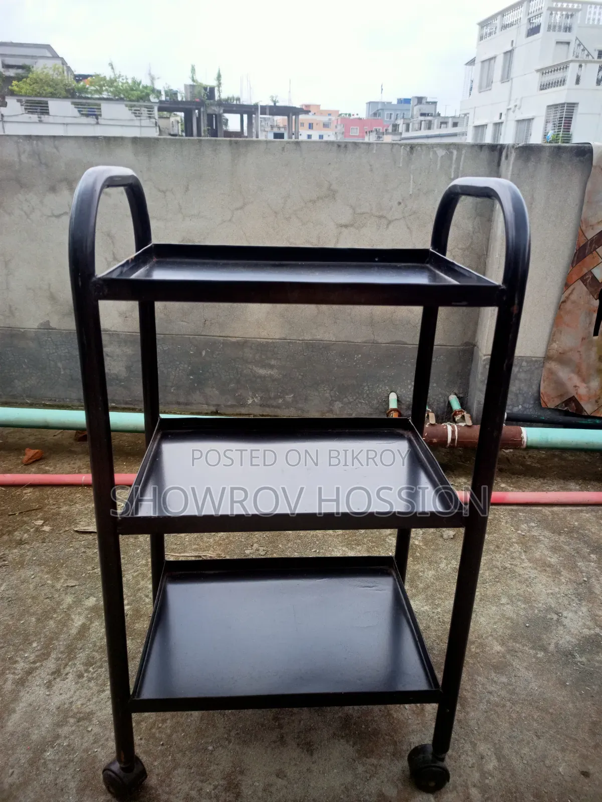 Premium Parlour Full Set Beauty Mirror Dressingtble Used Only 6 Month