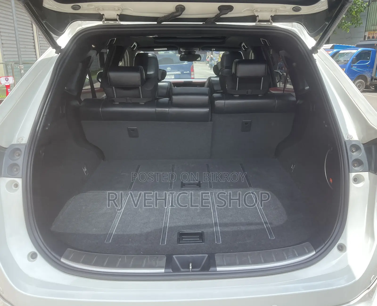Toyota Harrier 2.0 2018 Pearl