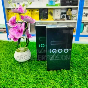নতুন iQOO Z10x ১২৮ জিবি