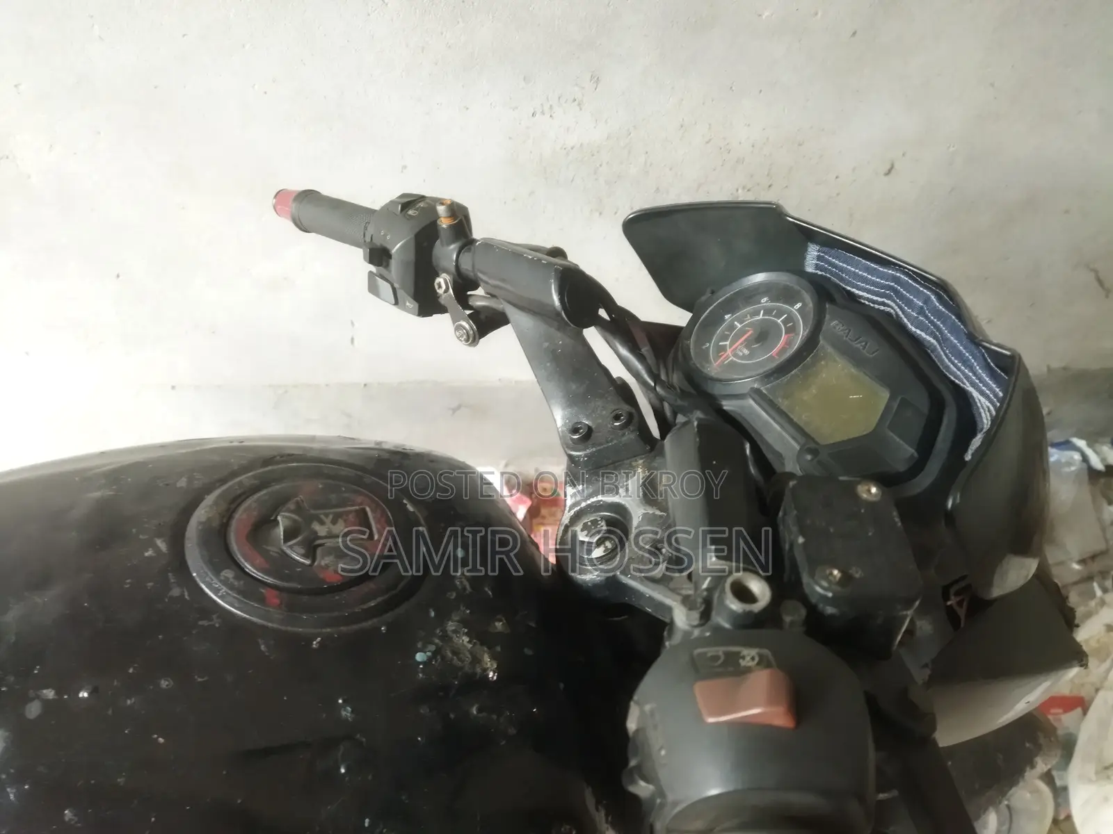 Bajaj Pulsar 135 LS 2011 Black
