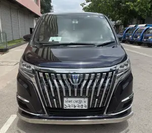 টয়োটা এসকোয়্যার ১.৮ ফোর-হুইল ড্রাইভ হাইব্রিড (৭ সিটার) ২০১৯ বেগুনি