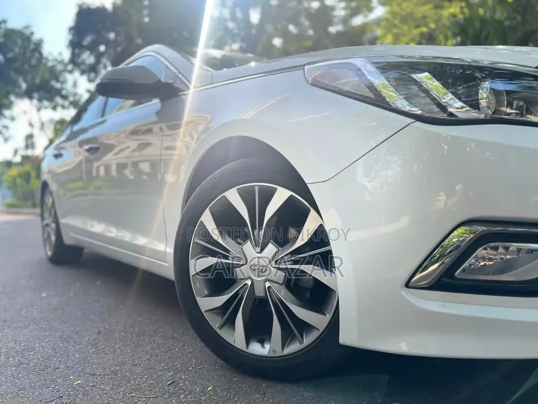 হুন্ডাই সোনাটা লিমিটেড ২.০টি ৪ডোর সেডান (২.০এল ৪সিল টর্বো ৬এ) ২০১৫ পার্ল