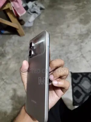 New Infinix Smart 20 64 GB Silver