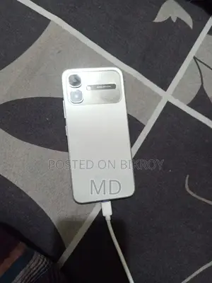 New Infinix Smart 20 64 GB Silver