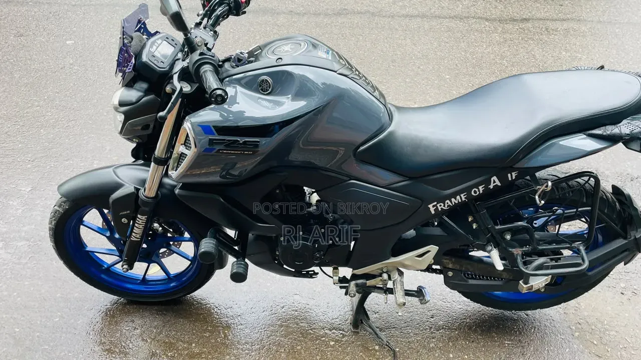 Yamaha FZS V3 2023 Gray