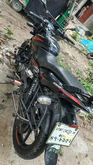 বাজাজ পালসার ১৫০ ২০২২ ব্ল্যাক