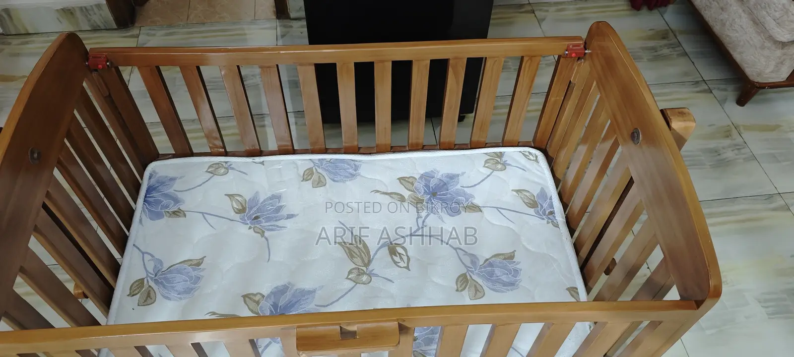 বেবি কট বিক্রি হবে