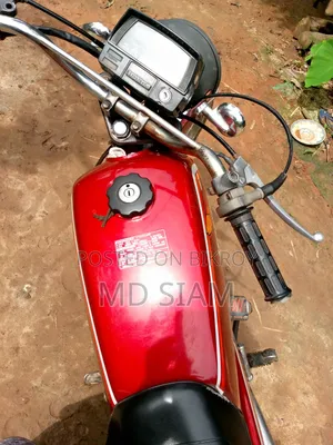 নতুন হোন্ডা ১৯৯০ লাল