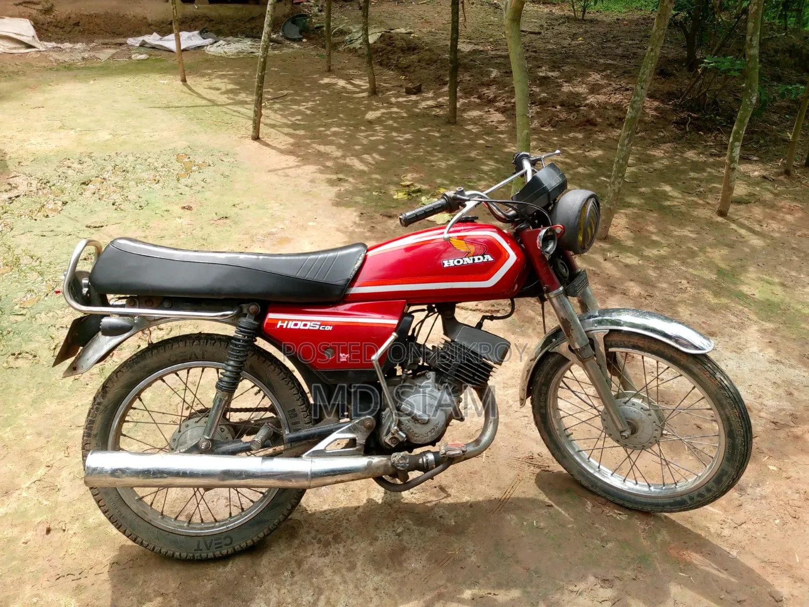 নতুন হোন্ডা ১৯৯০ লাল