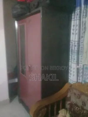 স্টিল আলমিরা