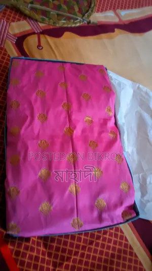 কাতান শাড়ি