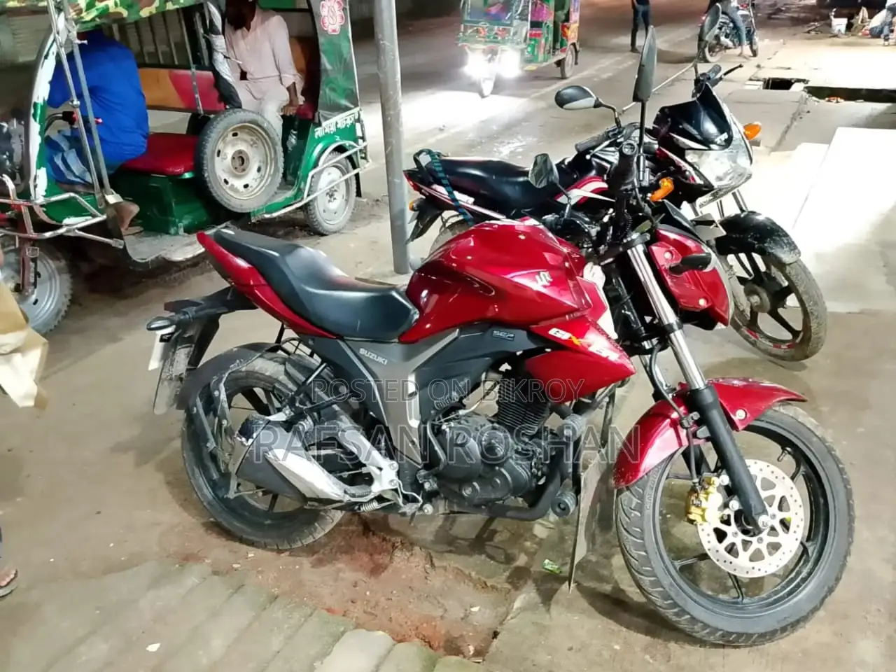 Red Suzuki 2024