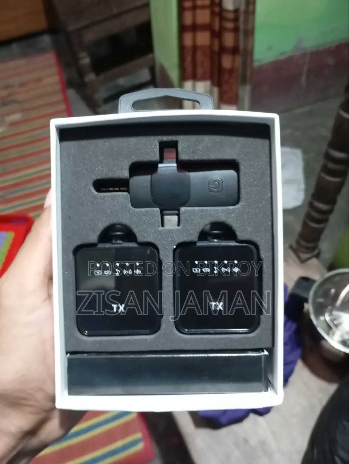F11-2 Dual Wireless Microphone.