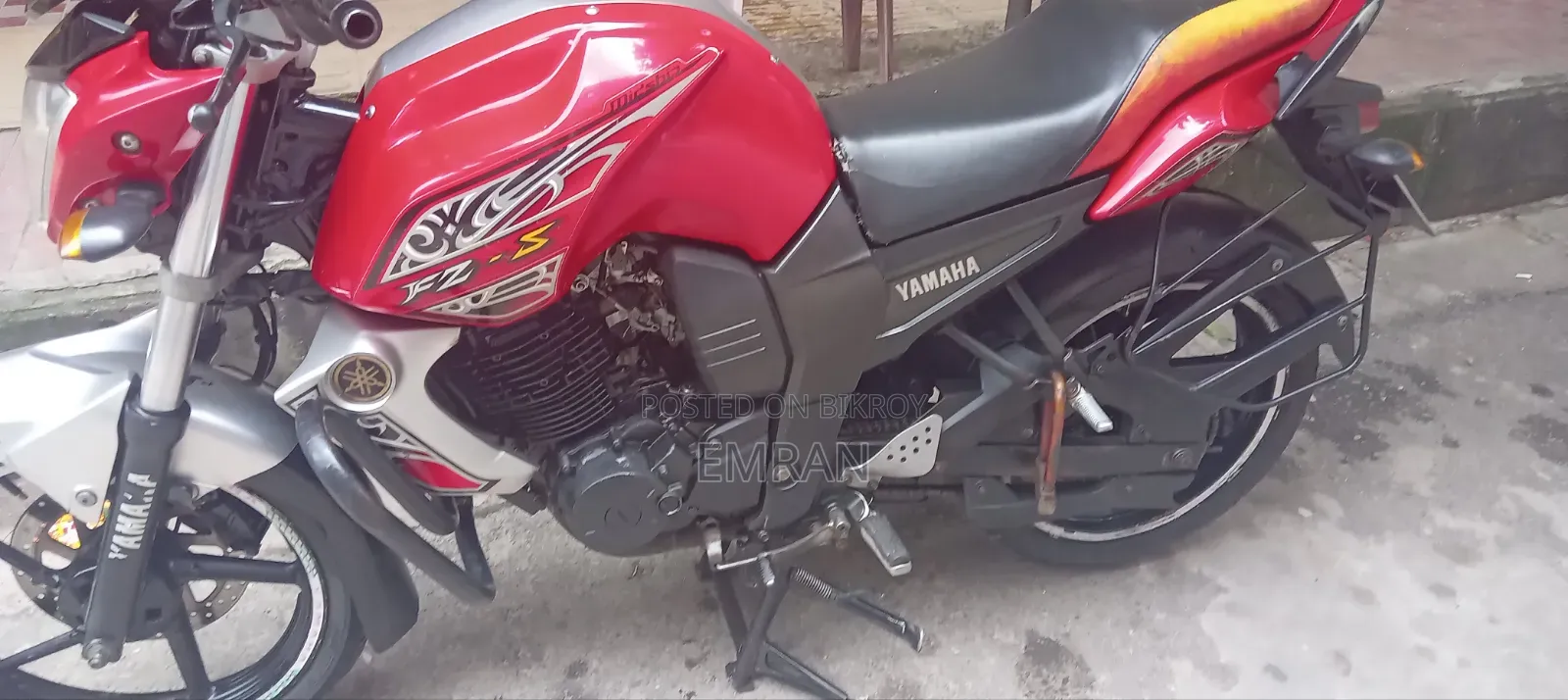 ইয়ামাহা এফজেড ২০১৬ রেড