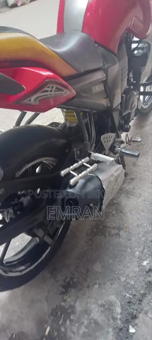 ইয়ামাহা এফজেড ২০১৬ রেড