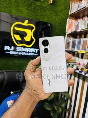 ভিভো ওয়াই৪০০ প্রো ১২৮ জিবি হোয়াইট