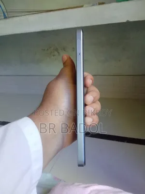 ওয়ানপ্লাস নর্ড সিই৪ লাইট ২৫৬ জিবি