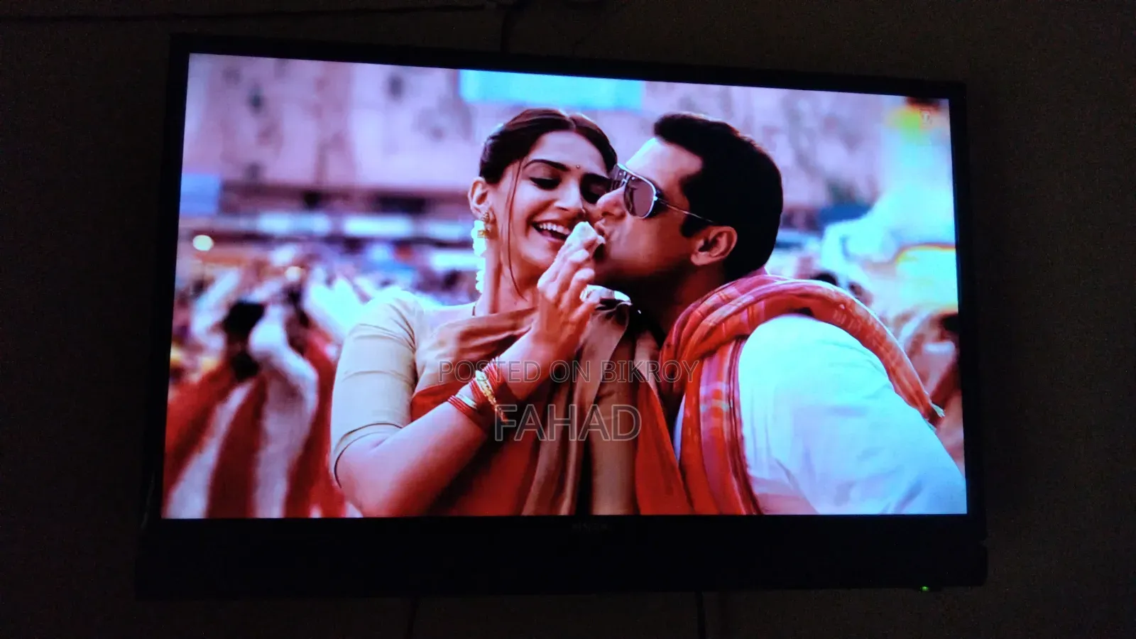 32" Vision Smart TV