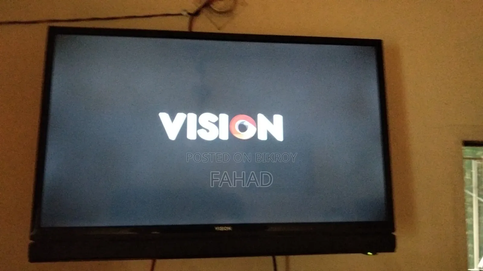 32" Vision Smart TV