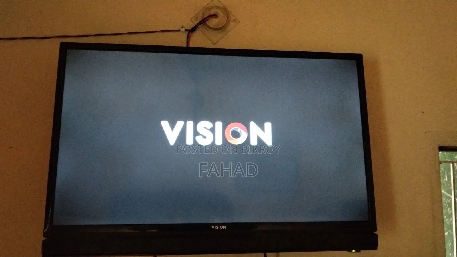 32" Vision Smart TV