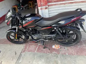 বাজাজ পালসার ১৫০ ২০২০ ব্ল্যাক
