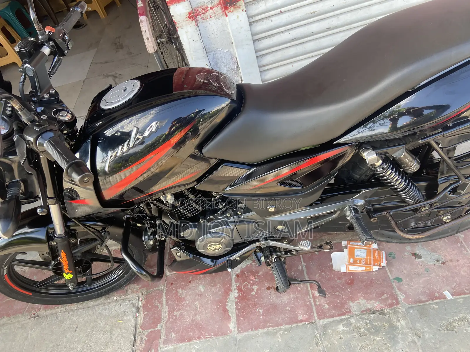বাজাজ পালসার ১৫০ ২০২০ ব্ল্যাক