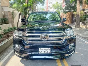 Toyota Land Cruiser 4.5 V8 VXR 2016 Black