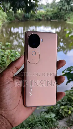 New Vivo V40e 256 GB Gold