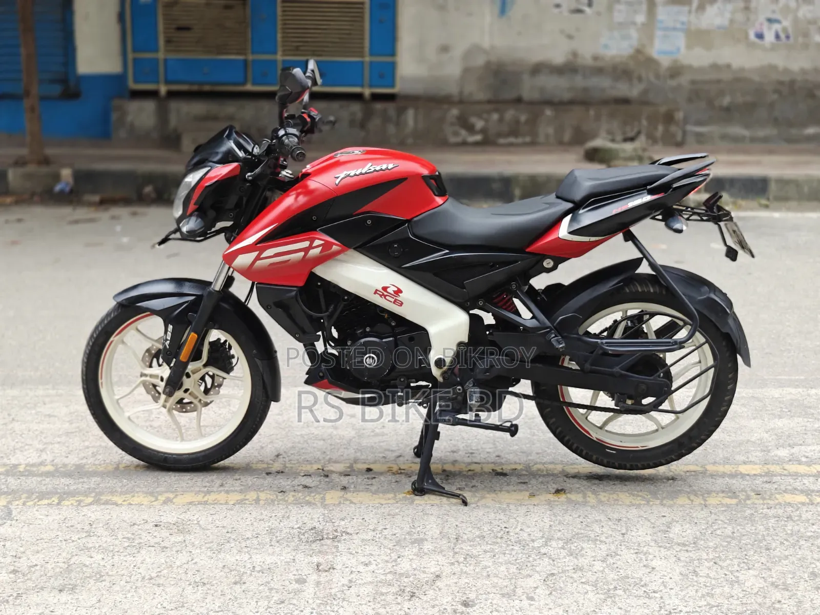 Bajaj Pulsar NS 160 2021 Red