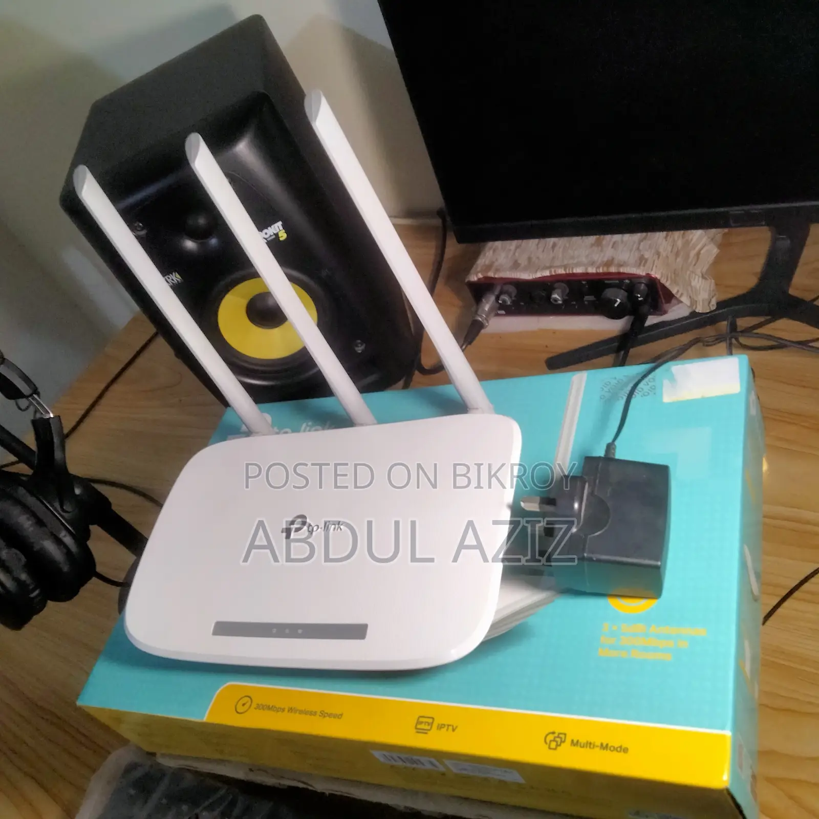 TP-Link Router With Original Charger Box
