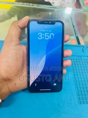 Apple iPhone 11 64 GB Silver