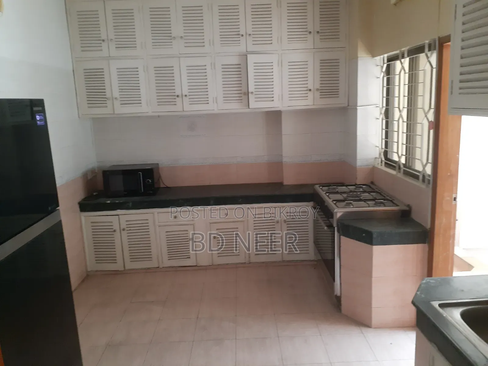 4-Bedroom Apartment in Gulshan for Rent