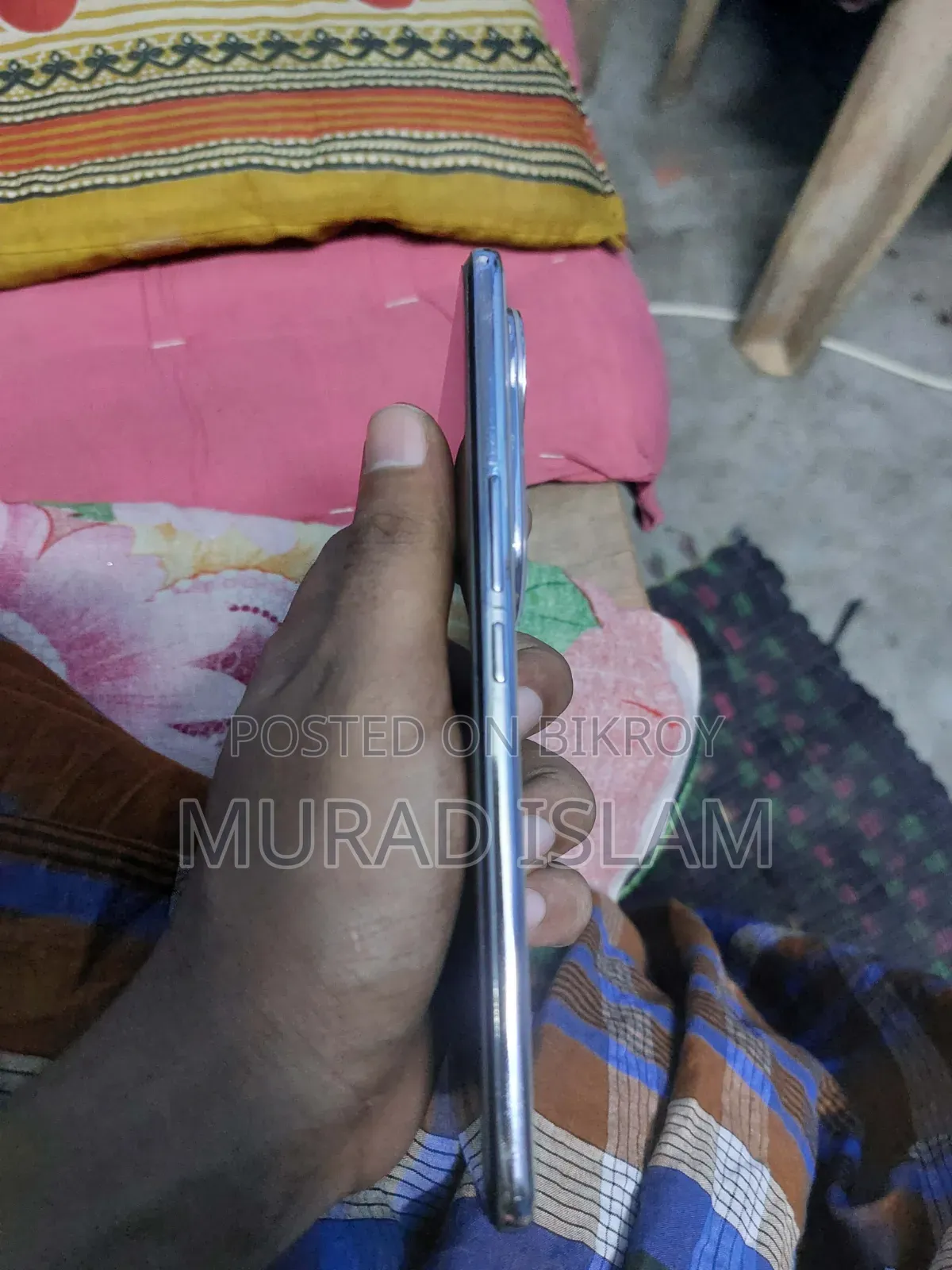 Vivo V50e ১২৮ জিবি সাদা