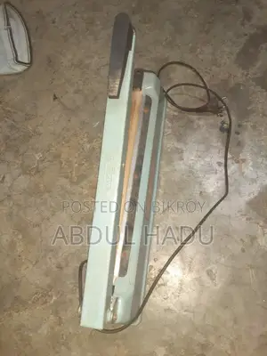 পলি সিলার প্যাকেজিং মেশিন