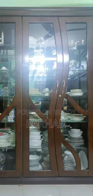 ৪ দরজার কেবিনেট (মালয়েশিয়ান ওক কাঠ)