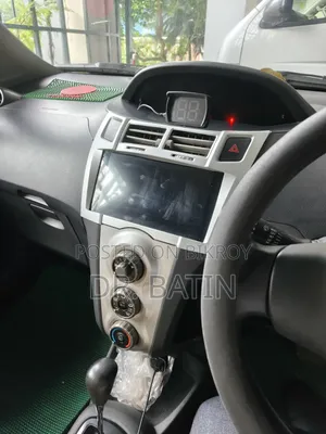 টয়োটা ভিটজ ২০০৫ ব্ল্যাক