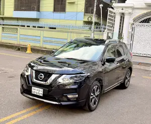 Nissan X-Trail 2.0 Petrol AWD 2017 Black
