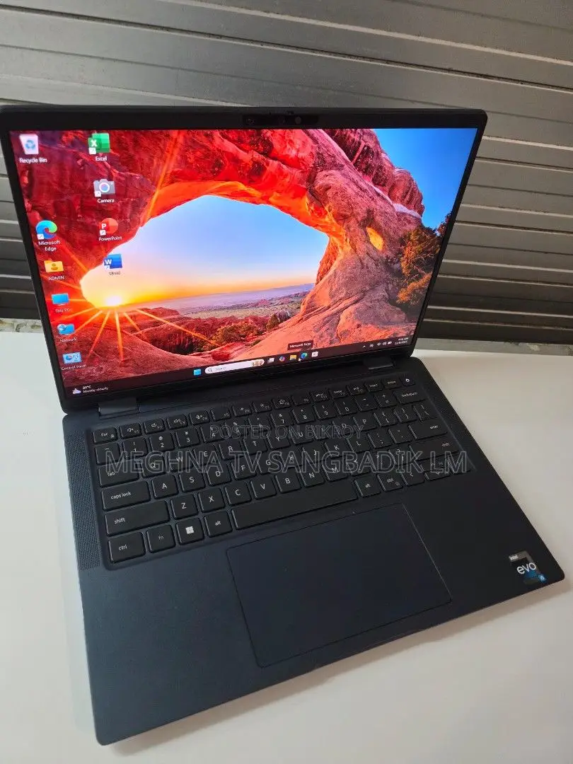 Laptop Dell 3GB Intel SSD 256GB