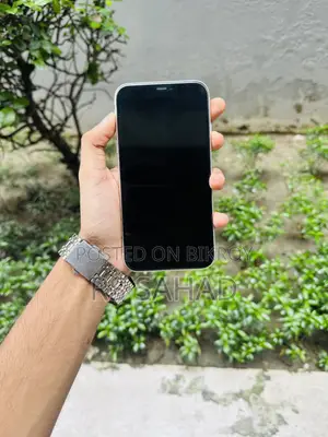 Apple iPhone 11 64 GB White