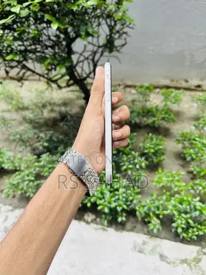 Apple iPhone 11 64 GB White
