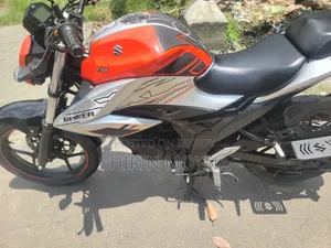 সুজুকি জিক্সার ২০২৪ অরেঞ্জ