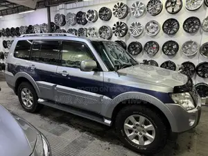 Mitsubishi Pajero 2007 Silver