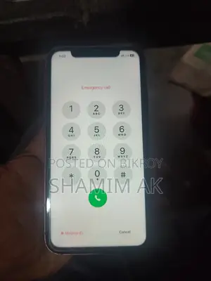 Apple iPhone XR 64 GB Red