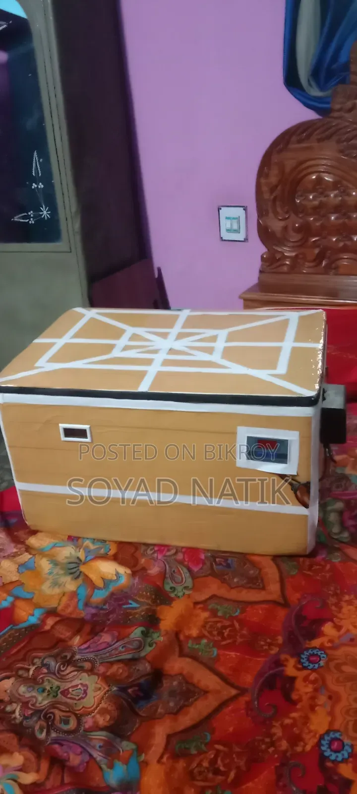 ইনকিউবেটর মেশিন (ডিম ফুটানো মেশিন)