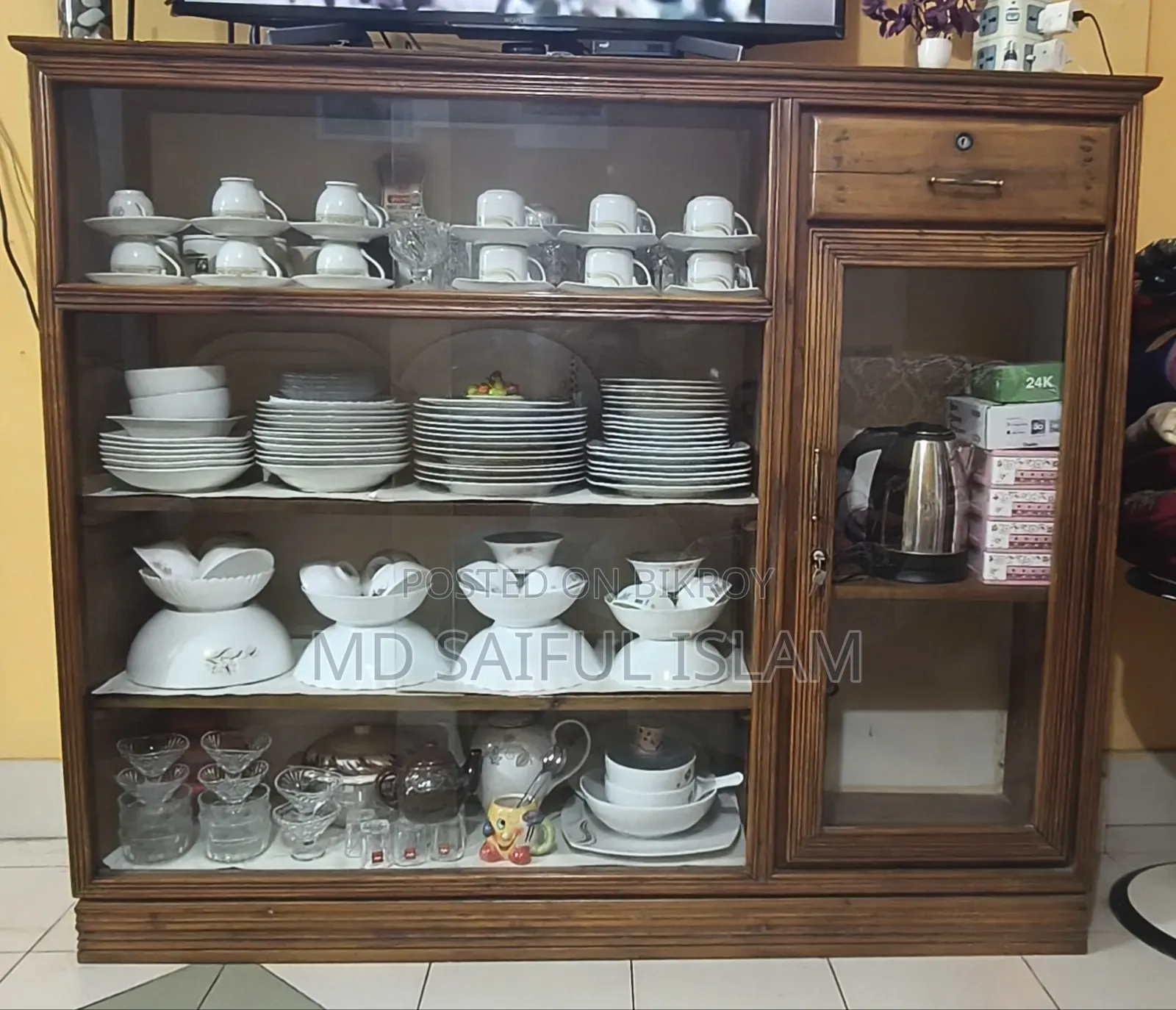 Wall Showcase
