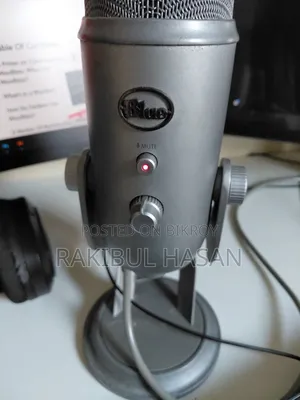 Blue Yeti Microphone (USB)